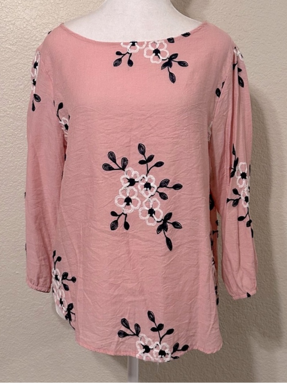 KINDRED embroidered blouse